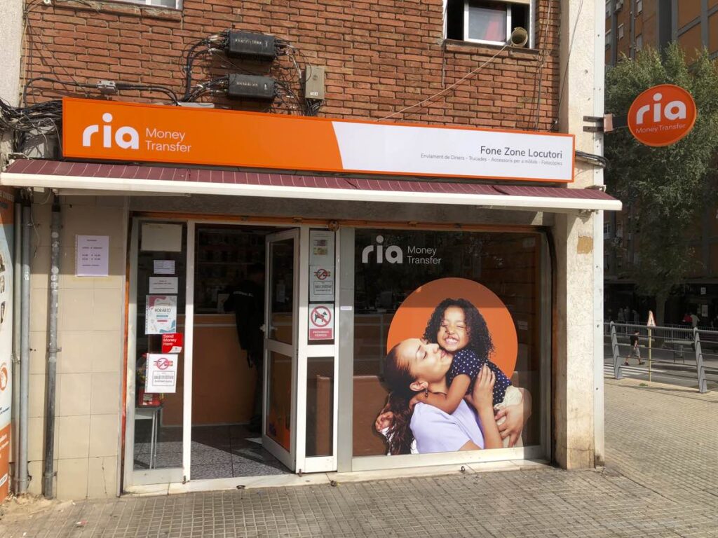 Rotulación a tarifa Plana RIA Money Transfer